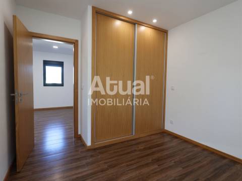 Andar Moradia T2+1 Venda em Caldas de Vizela (São Miguel e São João),Vizela