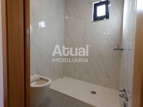 Andar Moradia T2+1 Venda em Caldas de Vizela (São Miguel e São João),Vizela