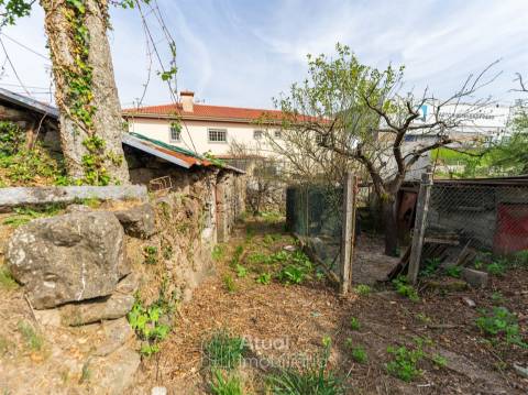 Moradia para Restaurar T2 Venda em Tagilde e Vizela (São Paio),Vizela