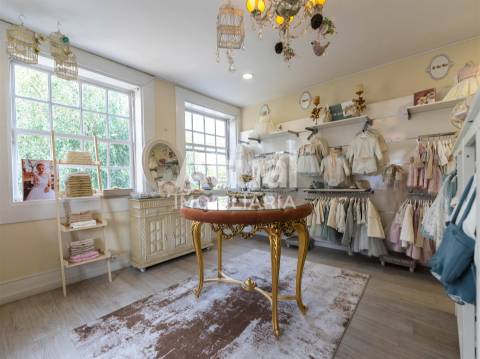 Loja  Trespasse em Oliveira, São Paio e São Sebastião,Guimarães