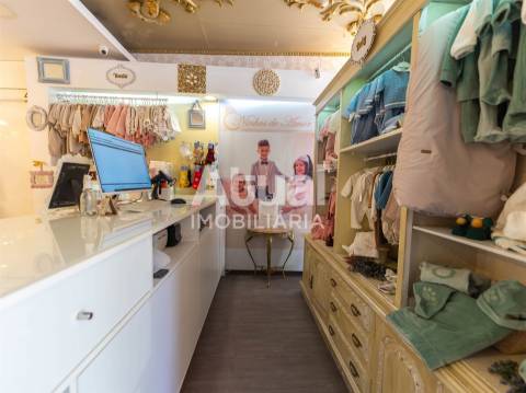 Loja  Trespasse em Oliveira, São Paio e São Sebastião,Guimarães