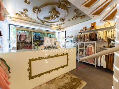 Loja  Trespasse em Oliveira, São Paio e São Sebastião,Guimarães