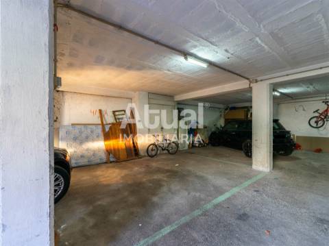 Garagem  Arrendamento em Caldas de Vizela (São Miguel e São João),Vizela