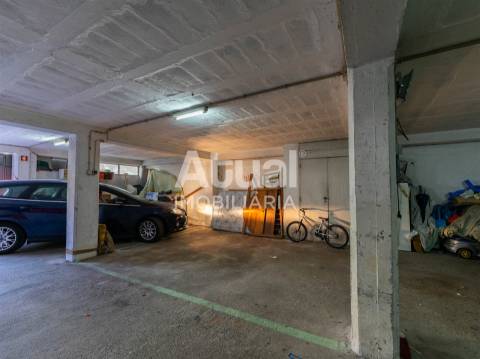 Garagem  Arrendamento em Caldas de Vizela (São Miguel e São João),Vizela