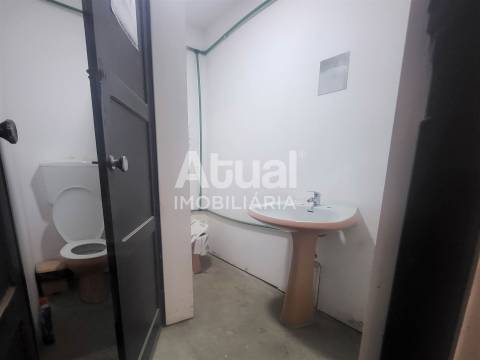 Armazém  Venda em Fafe,Fafe