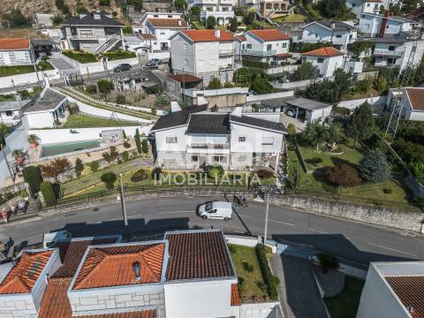 Moradia T4 Venda em Caldas de Vizela (São Miguel e São João),Vizela