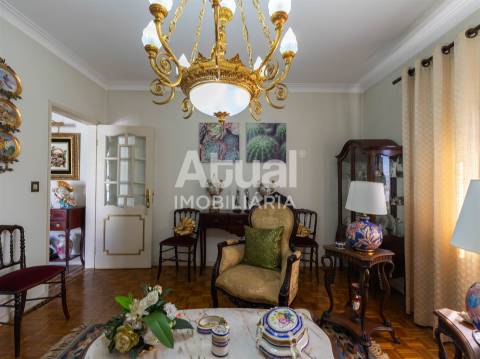 Moradia T4 Venda em Caldas de Vizela (São Miguel e São João),Vizela