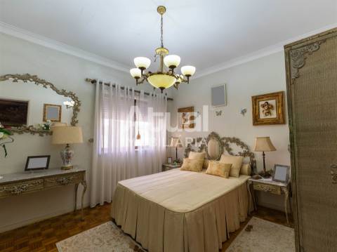 Moradia T4 Venda em Caldas de Vizela (São Miguel e São João),Vizela