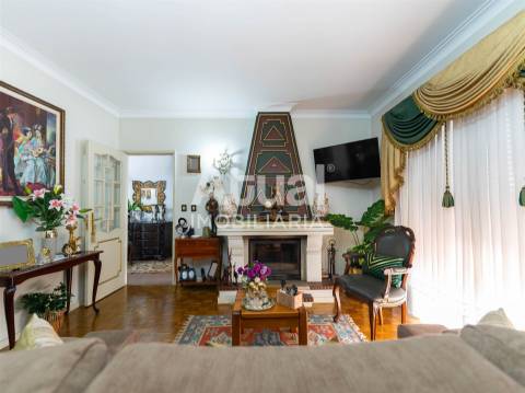 Moradia T4 Venda em Caldas de Vizela (São Miguel e São João),Vizela