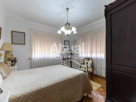 Moradia T4 Venda em Caldas de Vizela (São Miguel e São João),Vizela