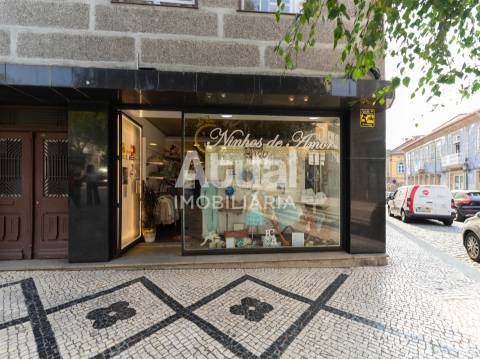 Loja  Arrendamento em Oliveira, São Paio e São Sebastião,Guimarães