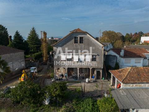 Moradia para Restaurar T6 Venda em Urgezes,Guimarães