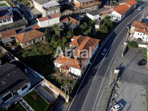 Moradia para Restaurar T3 Venda em Nespereira,Guimarães