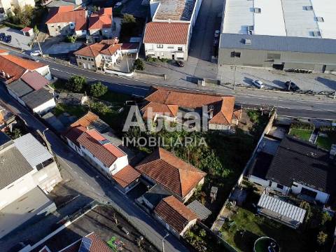Moradia para Restaurar T3 Venda em Nespereira,Guimarães
