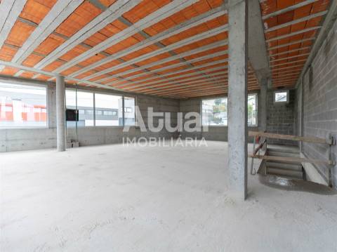 Armazém  Venda em Ferreiros e Gondizalves,Braga