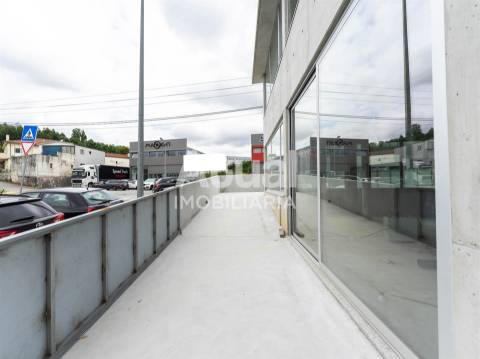 Armazém  Venda em Ferreiros e Gondizalves,Braga
