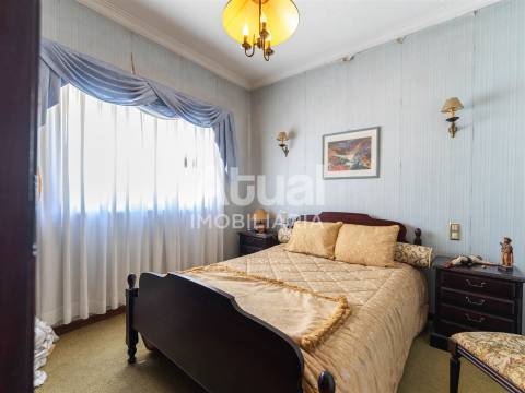 Moradia Isolada T4+3 Venda em Lordelo,Guimarães