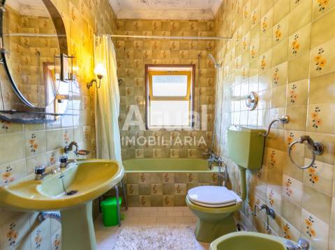 Moradia Isolada T4+3 Venda em Lordelo,Guimarães