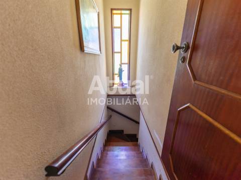 Moradia Isolada T4+3 Venda em Lordelo,Guimarães