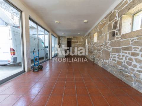 Armazém  Arrendamento em Caldelas,Guimarães
