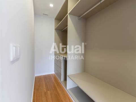 Moradia Isolada T4 Venda em Mancelos,Amarante