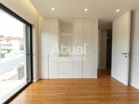 Moradia Isolada T4 Venda em Mancelos,Amarante