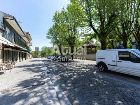 Armazém  Arrendamento em Caldelas,Guimarães