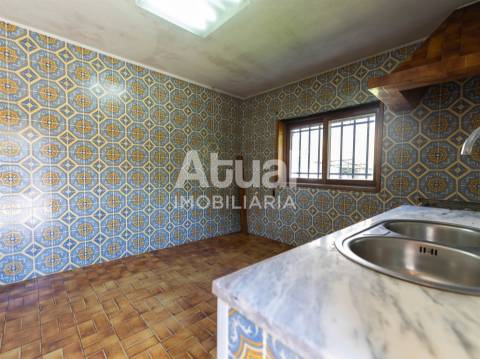 Moradia Isolada T4 Venda em Nespereira,Guimarães