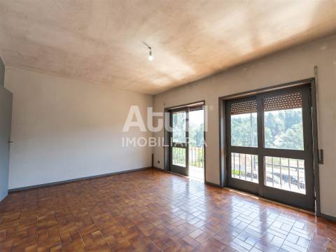 Moradia Isolada T4 Venda em Nespereira,Guimarães