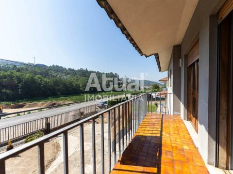 Moradia Isolada T4 Venda em Nespereira,Guimarães