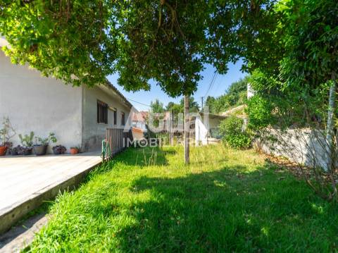 Moradia Isolada T4 Venda em Nespereira,Guimarães