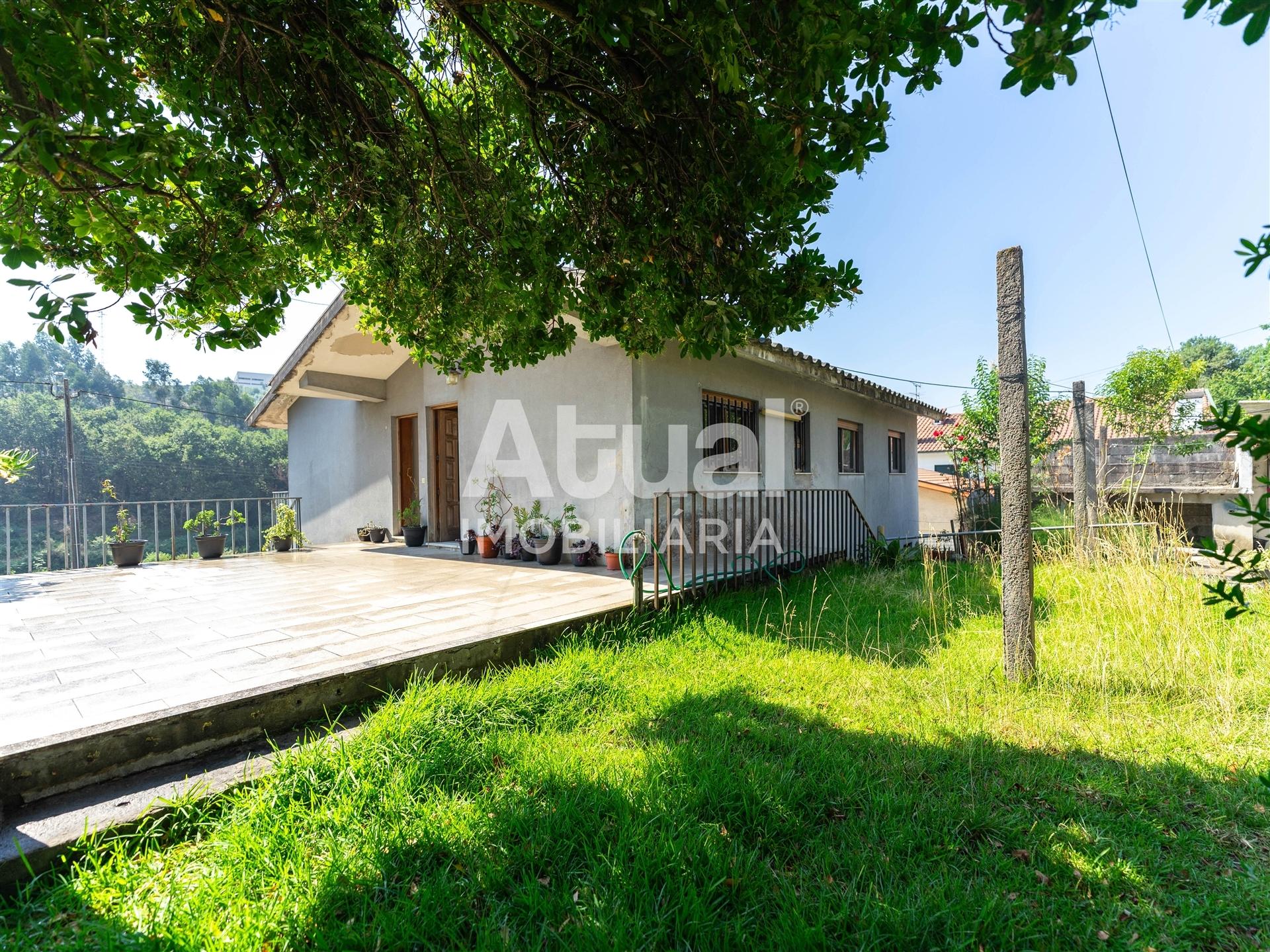 Moradia Isolada T4 Venda em Nespereira,Guimarães