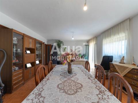 Moradia Isolada T4 Venda em Nespereira,Guimarães