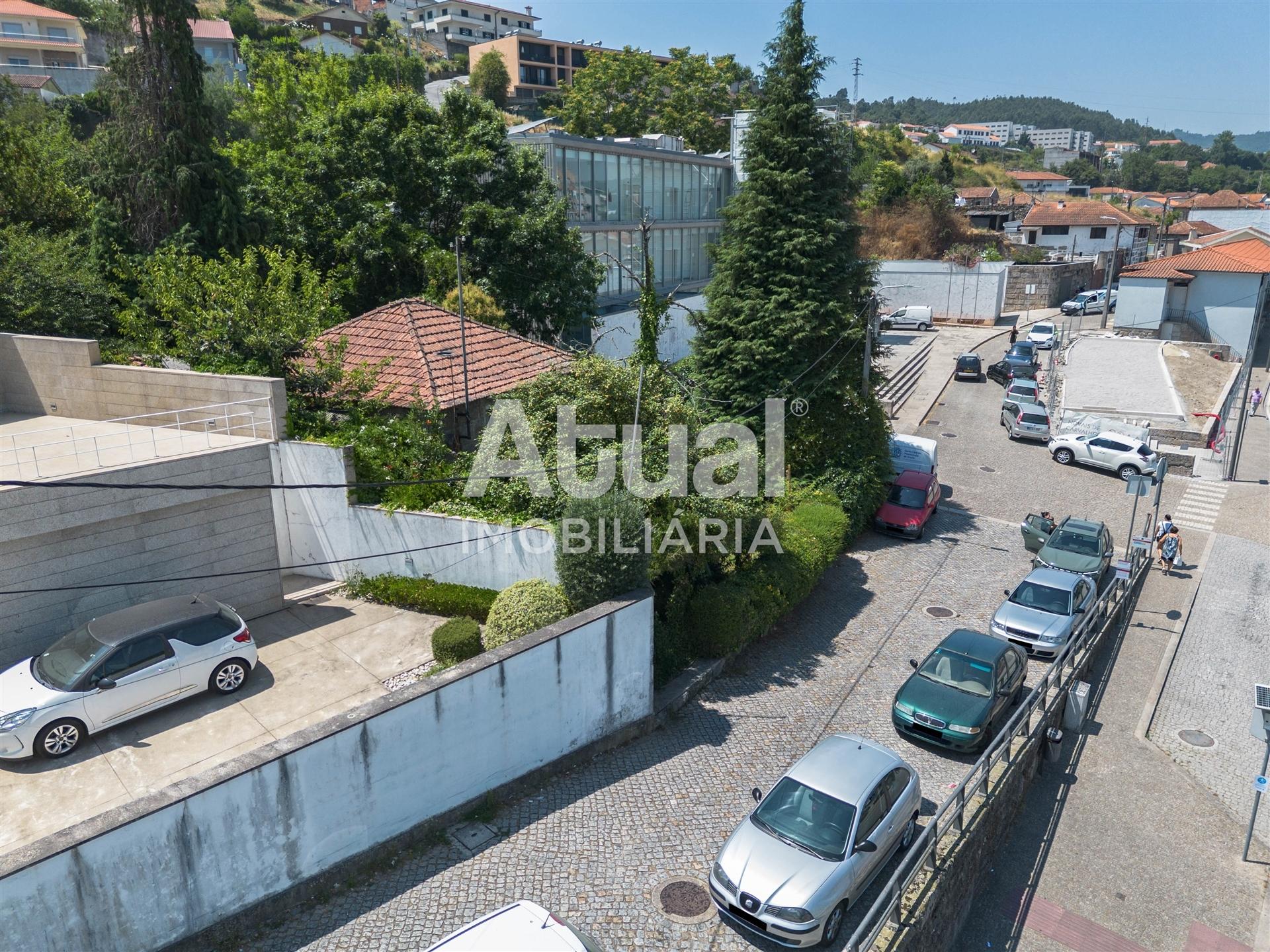 Moradia para Restaurar T3 Venda em Caldas de Vizela (São Miguel e São João),Vizela