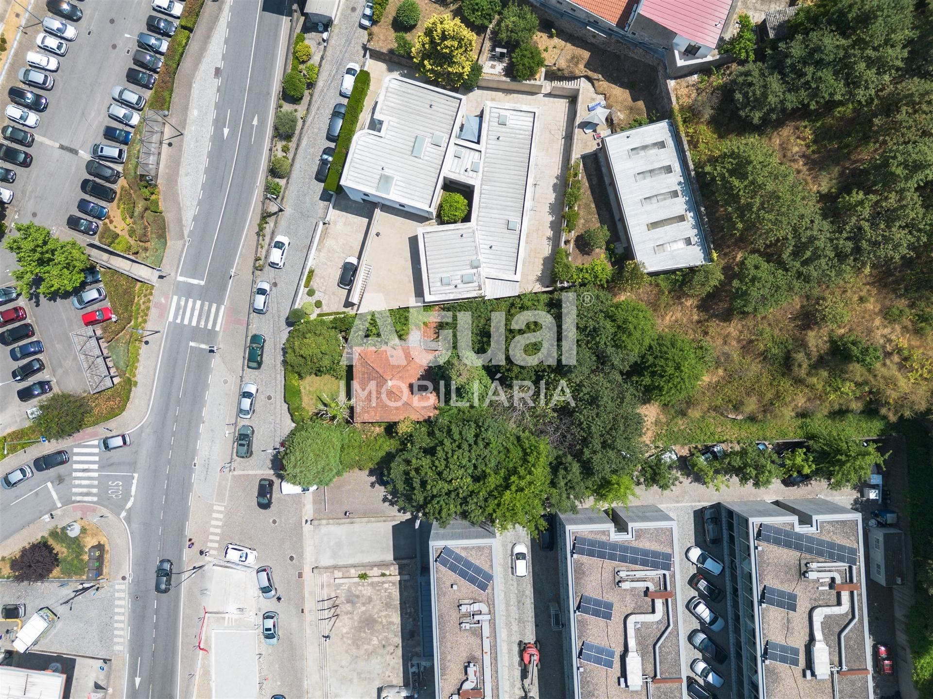 Moradia para Restaurar T3 Venda em Caldas de Vizela (São Miguel e São João),Vizela