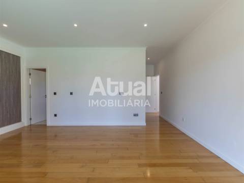 Moradia T3 Venda em Caldas de Vizela (São Miguel e São João),Vizela