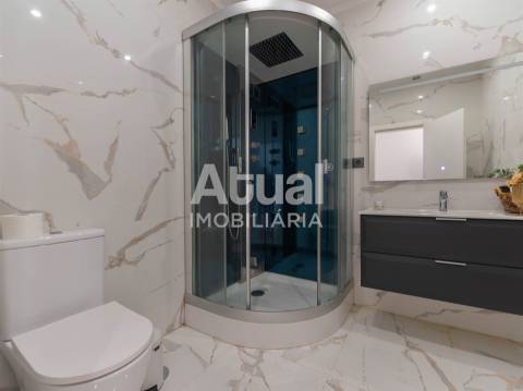 Moradia T3 Venda em Caldas de Vizela (São Miguel e São João),Vizela