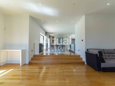 Moradia T3 Venda em Caldas de Vizela (São Miguel e São João),Vizela