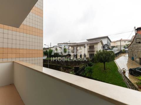 Apartamento T3 Venda em Caldas de Vizela (São Miguel e São João),Vizela