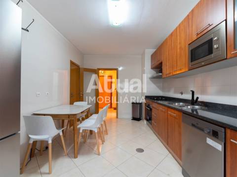 Apartamento T3 Venda em Caldas de Vizela (São Miguel e São João),Vizela