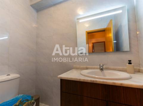 Apartamento T3 Venda em Caldas de Vizela (São Miguel e São João),Vizela