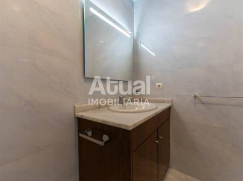 Apartamento T3 Venda em Caldas de Vizela (São Miguel e São João),Vizela