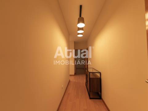 Apartamento T3 Venda em Caldas de Vizela (São Miguel e São João),Vizela