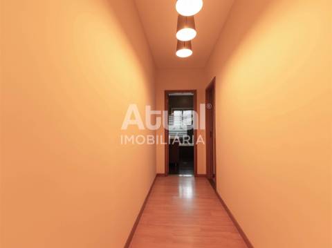 Apartamento T3 Venda em Caldas de Vizela (São Miguel e São João),Vizela