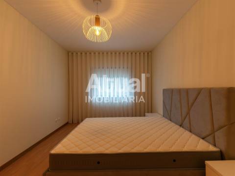 Apartamento T3 Venda em Caldas de Vizela (São Miguel e São João),Vizela