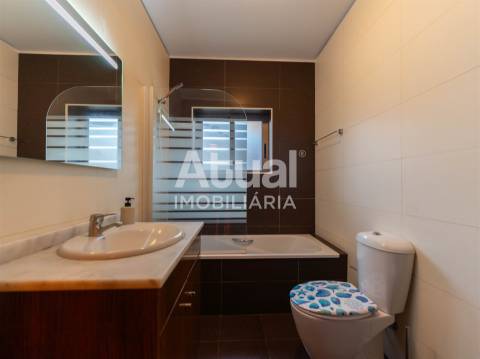 Apartamento T3 Venda em Caldas de Vizela (São Miguel e São João),Vizela