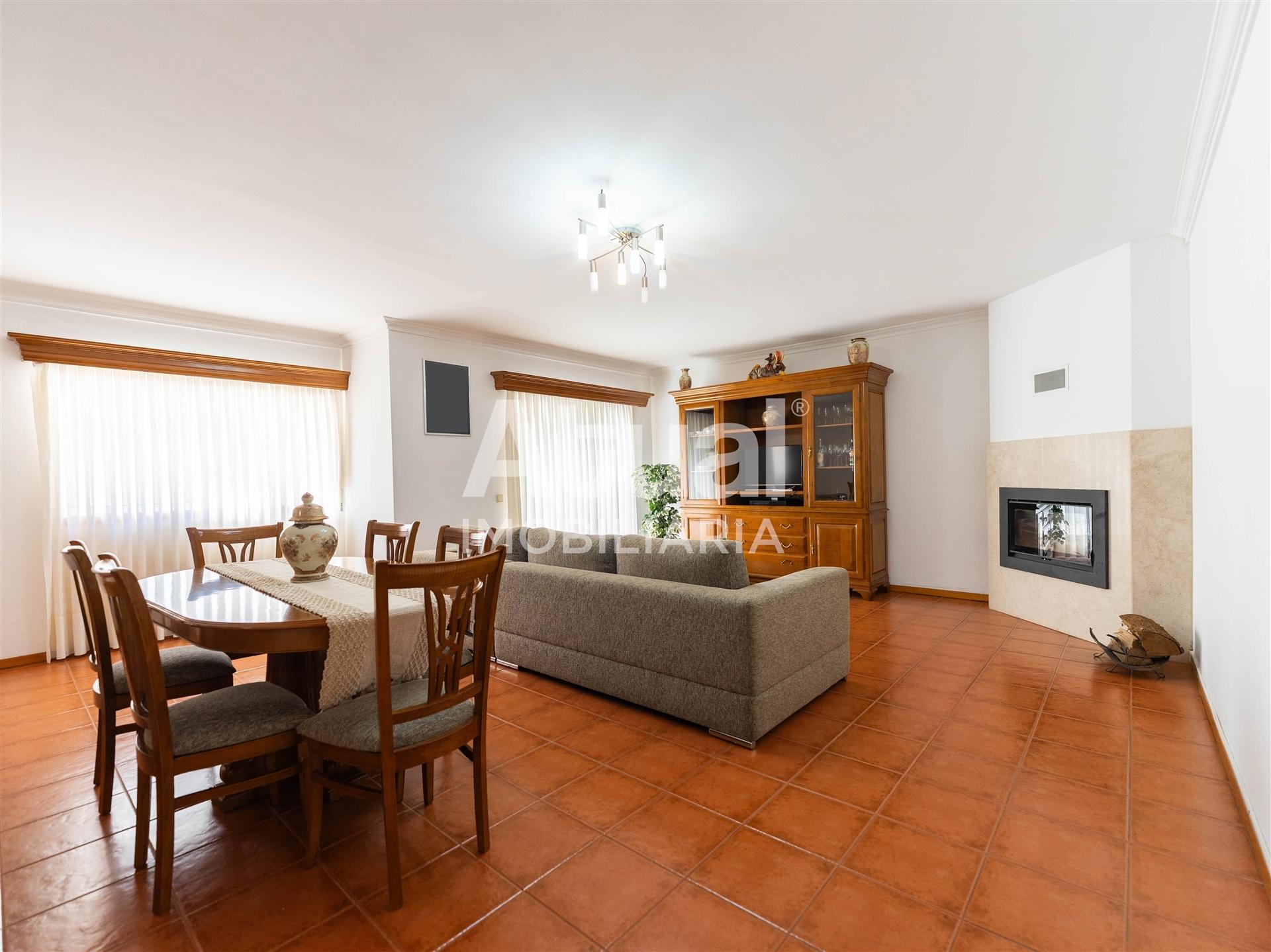 Apartamento T2 Venda em Santa Eulália,Vizela