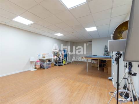 Loja  Trespasse em Caldas de Vizela (São Miguel e São João),Vizela