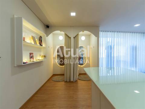 Loja  Arrendamento em Caldas de Vizela (São Miguel e São João),Vizela