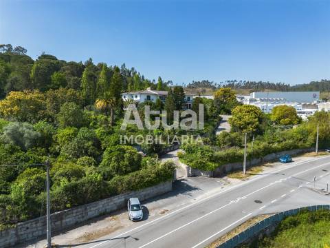 Moradia T5 Venda em Moreira de Cónegos,Guimarães